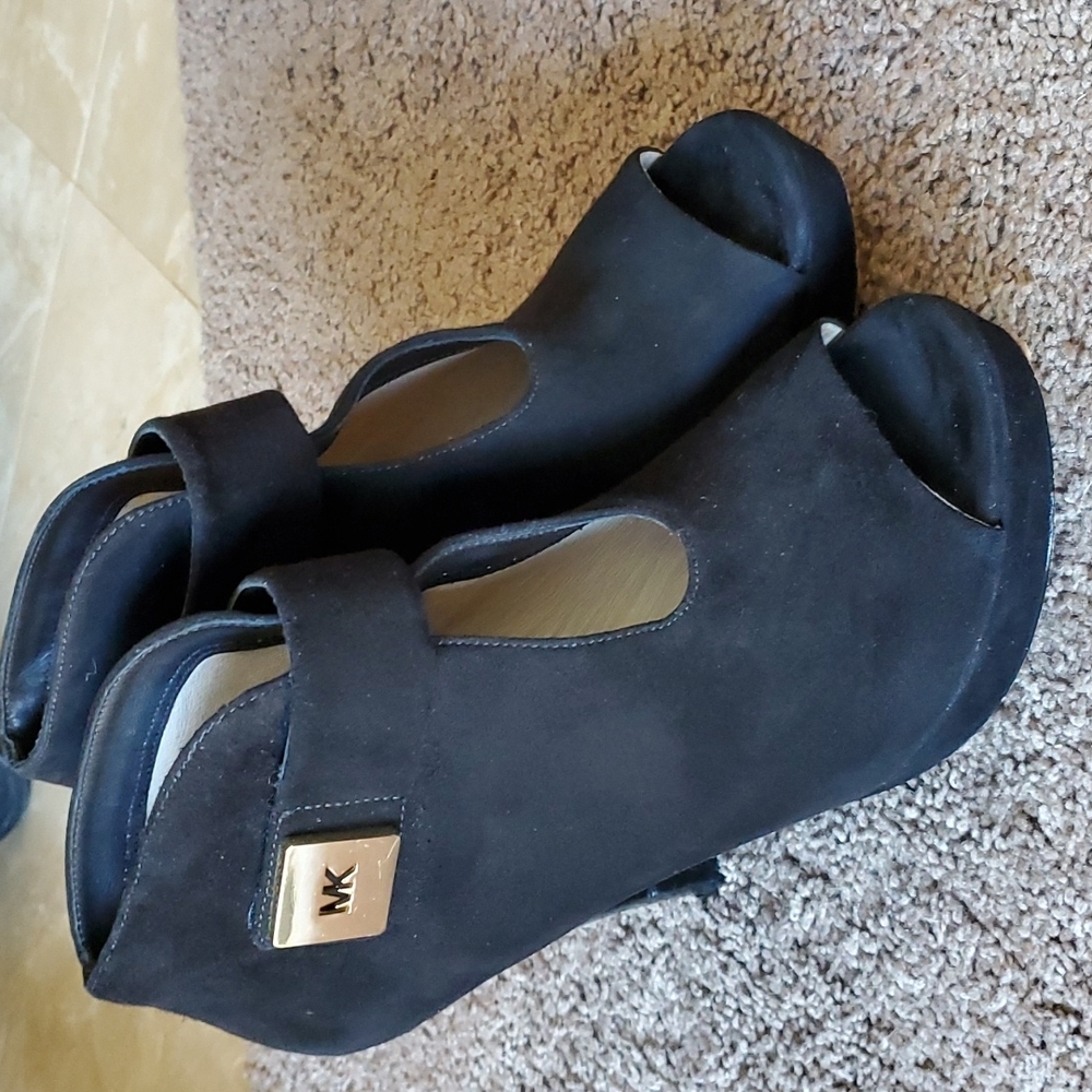 Michael Kors velcro  suede heels